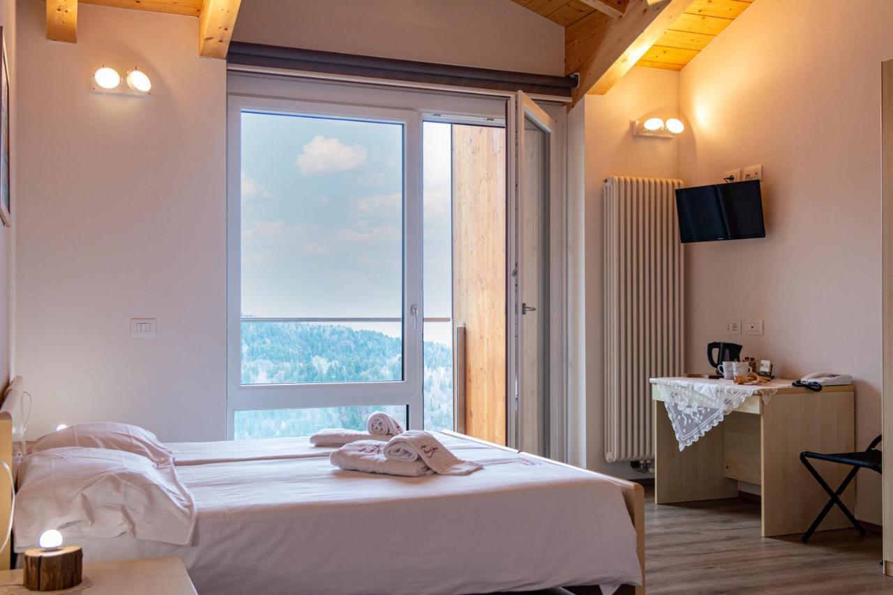 Albergo Croce D'Aune Pedavena Exteriér fotografie