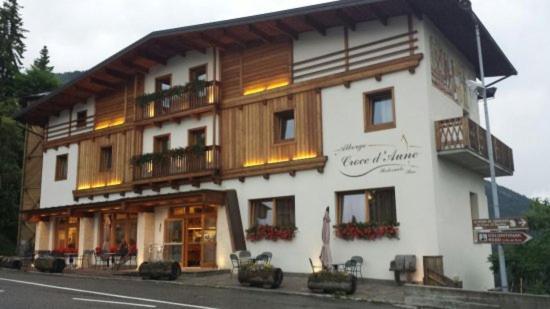 Albergo Croce D'Aune Pedavena Exteriér fotografie